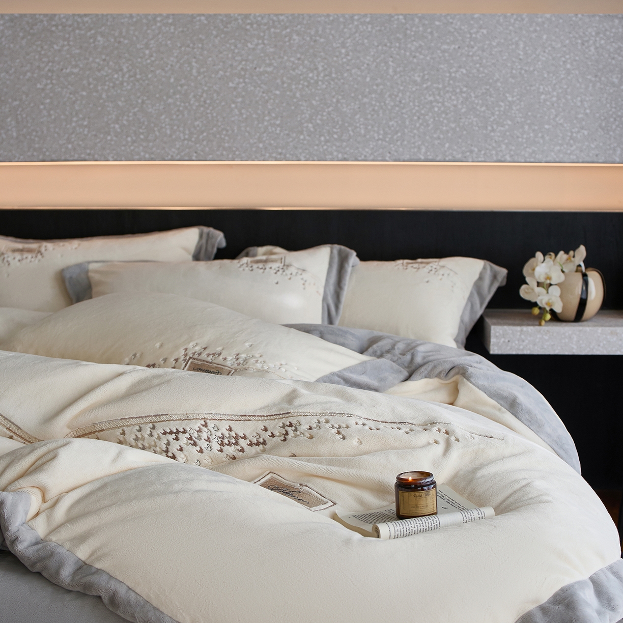 91家纺网 家纺一手货源 找家纺 蓝梦 2025新款270g全消光牛奶绒四件套-卡曼缪斯 卡曼缪斯-米杏