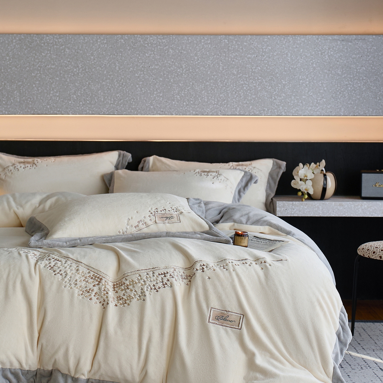 91家纺网 家纺一手货源 找家纺 蓝梦 2025新款270g全消光牛奶绒四件套-卡曼缪斯 卡曼缪斯-米杏