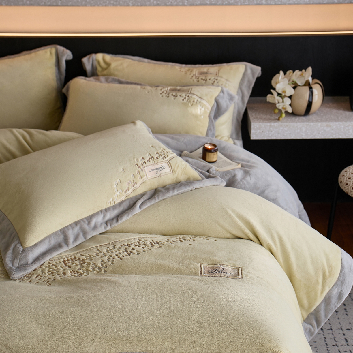 91家纺网 家纺一手货源 找家纺 蓝梦 2025新款270g全消光牛奶绒四件套-卡曼缪斯 卡曼缪斯-浅绿