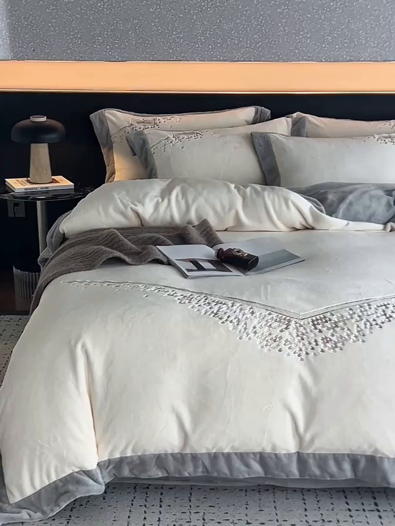 91家纺网 家纺一手货源 找家纺 蓝梦 2025新款270g全消光牛奶绒四件套-卡曼缪斯 卡曼缪斯-米杏