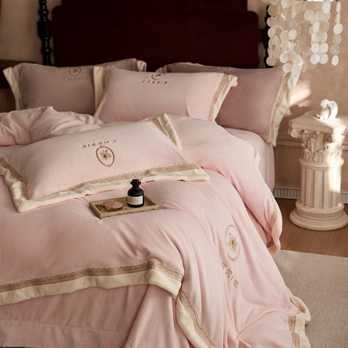 91家纺网 家纺一手货源 找家纺 蓝梦 2025新款270g全消光牛奶绒四件套-克莱尔 克莱尔-梦想粉