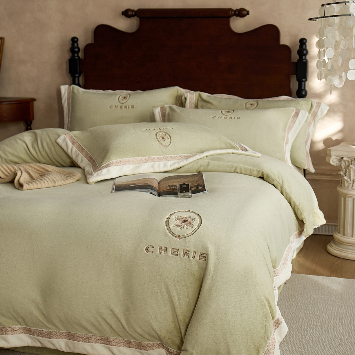 91家纺网 家纺一手货源 找家纺 蓝梦 2025新款270g全消光牛奶绒四件套-克莱尔 克莱尔-浅绿