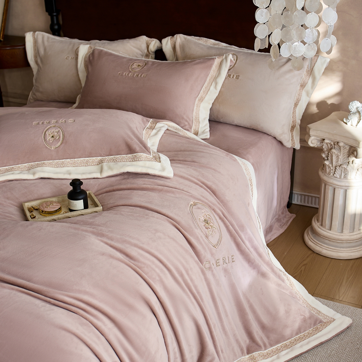 91家纺网 家纺一手货源 找家纺 蓝梦 2025新款270g全消光牛奶绒四件套-克莱尔 克莱尔-米咖
