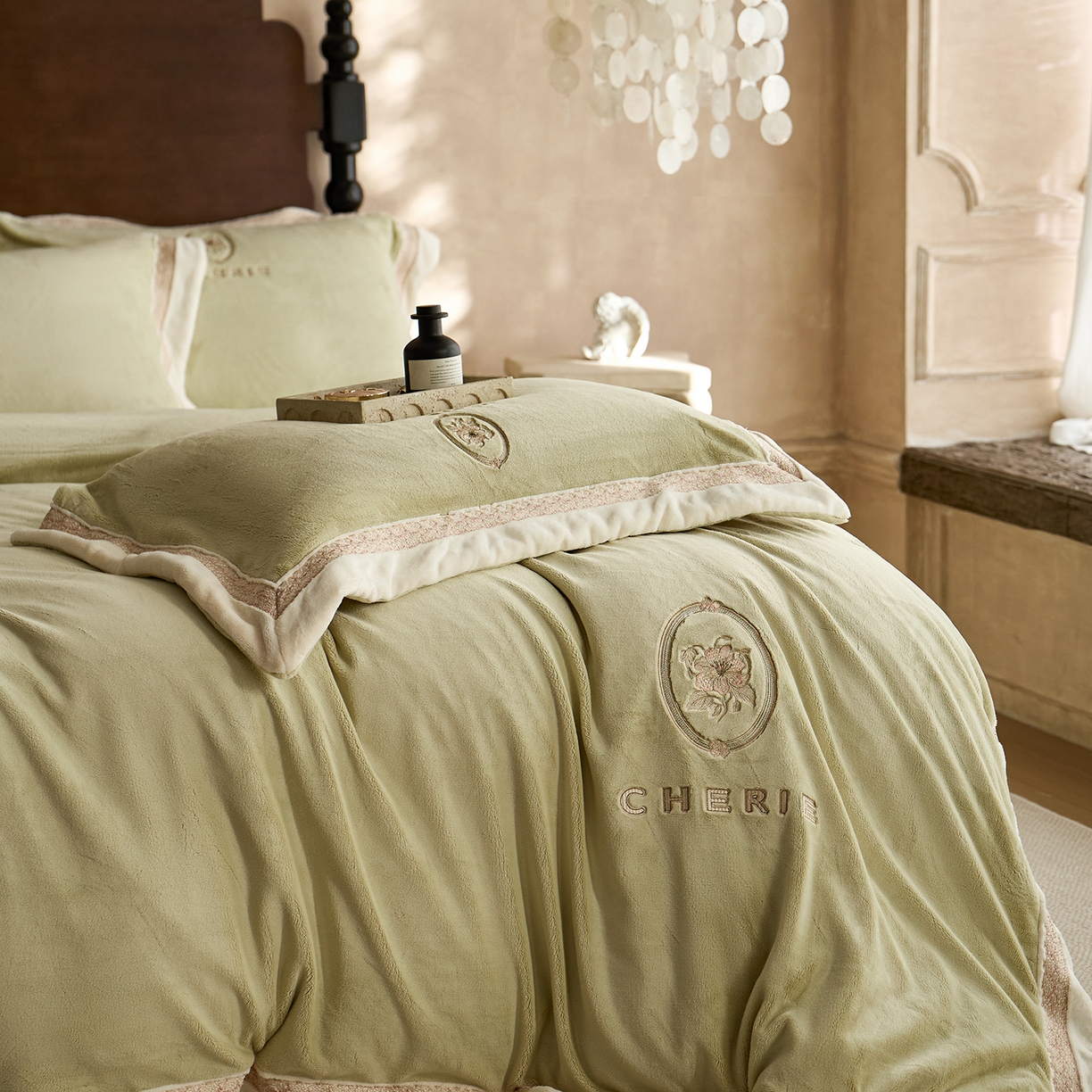 91家纺网 家纺一手货源 找家纺 蓝梦 2025新款270g全消光牛奶绒四件套-克莱尔 克莱尔-浅绿