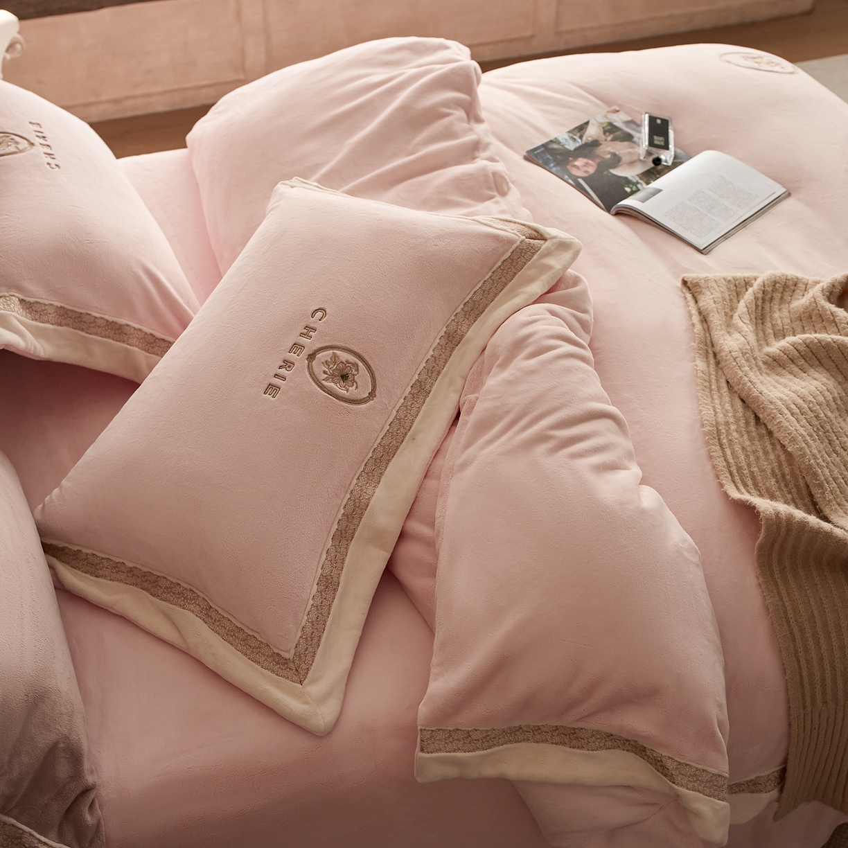 91家纺网 家纺一手货源 找家纺 （总）蓝梦 2025新款270g全消光牛奶绒四件套-克莱尔