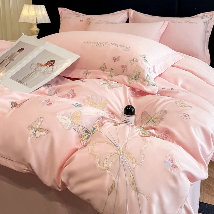 91家纺网 家纺一手货源 找家纺 绒掌柜 2025新款13376全棉纯棉刺绣四件套（礼盒装品质含买家秀）-蝶影系列-版权产品系列 玉颜粉