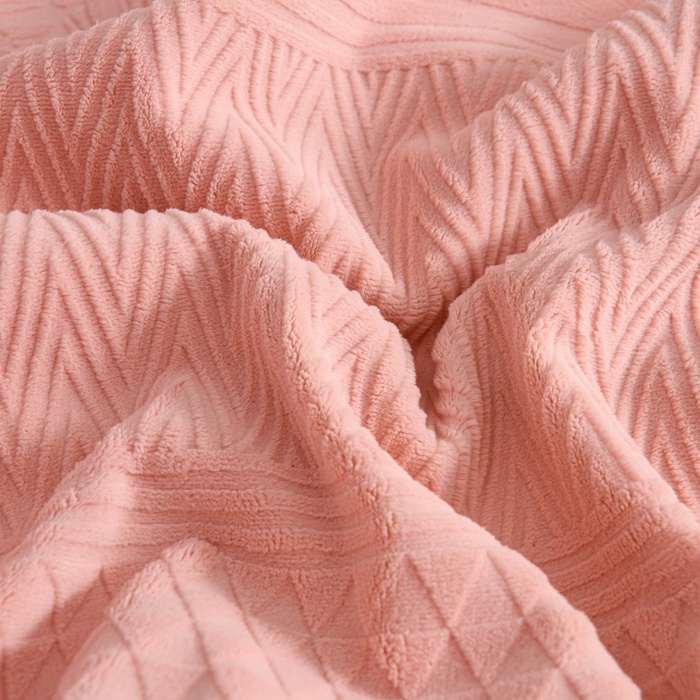 91家纺网 家纺一手货源 找家纺 （总）优家居 2025新款高克重240克雕花烂花夹棉床盖四件套床单四件套牛奶绒床裙四件套