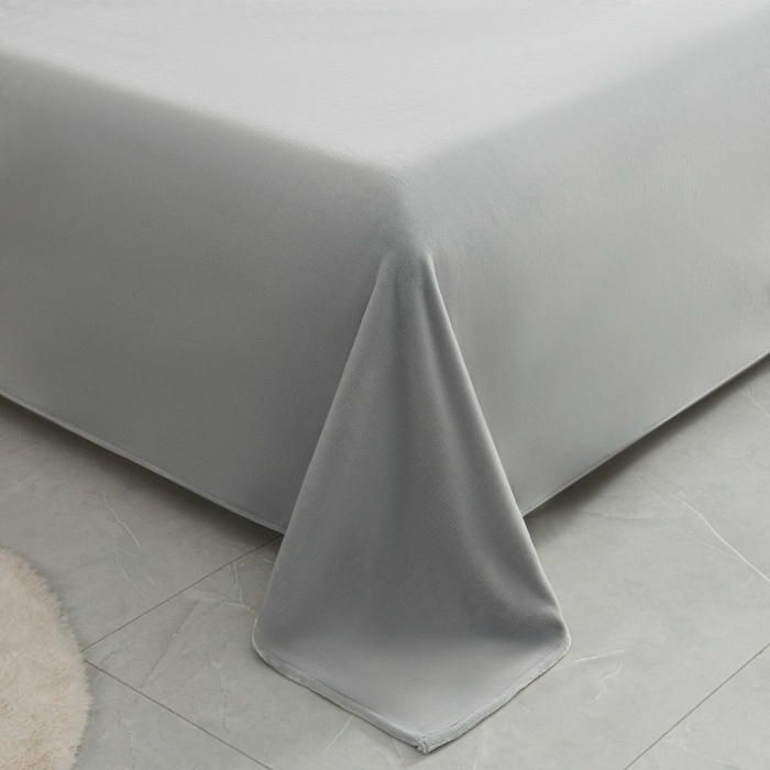 91家纺网 家纺一手货源 找家纺 优家居 2025新款高克重240克雕花烂花夹棉床盖四件套床单四件套牛奶绒床裙四件套 朱丽叶-灰