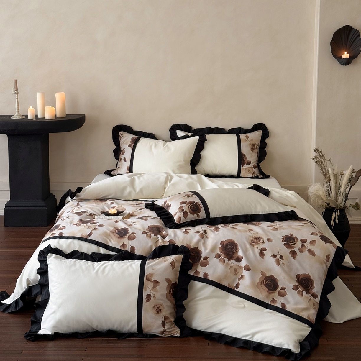 91家纺网 家纺一手货源 找家纺 （总）多乐娜 2025新款法式100支全棉贡缎数码印花四件套长绒棉工艺款轻奢花边款（会员-20）控价378/398起（券后！！）务必控价谢谢配合