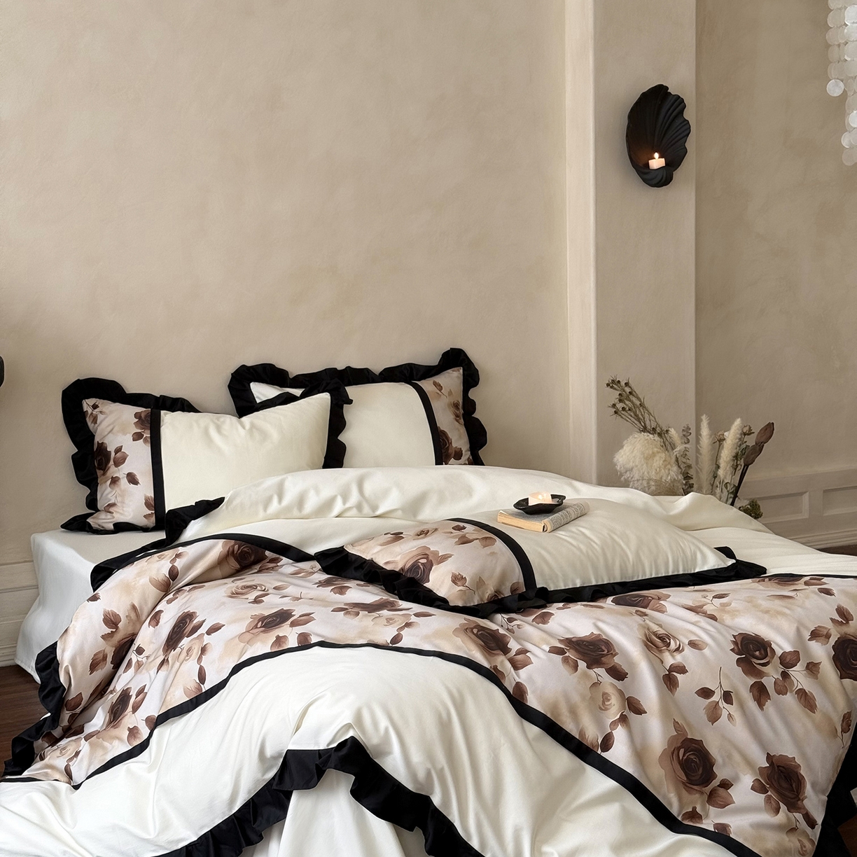 91家纺网 家纺一手货源 找家纺 （总）多乐娜 2025新款法式100支全棉贡缎数码印花四件套长绒棉工艺款轻奢花边款（会员-20）控价378/398起（券后！！）务必控价谢谢配合