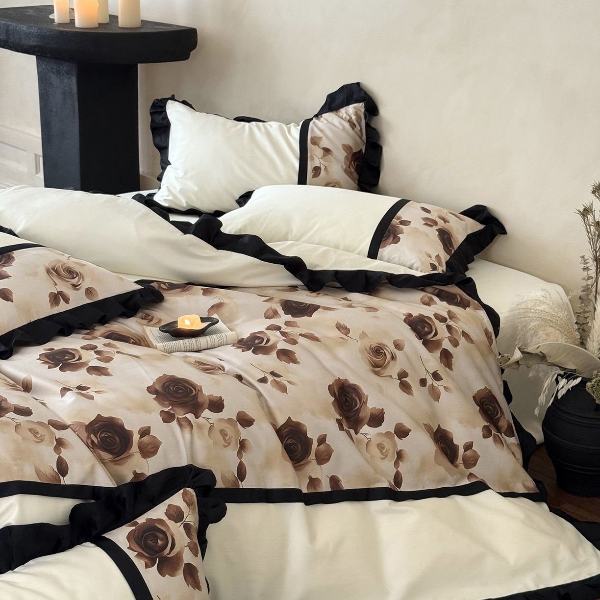 91家纺网 家纺一手货源 找家纺 （总）多乐娜 2025新款法式100支全棉贡缎数码印花四件套长绒棉工艺款轻奢花边款（会员-20）控价378/398起（券后！！）务必控价谢谢配合