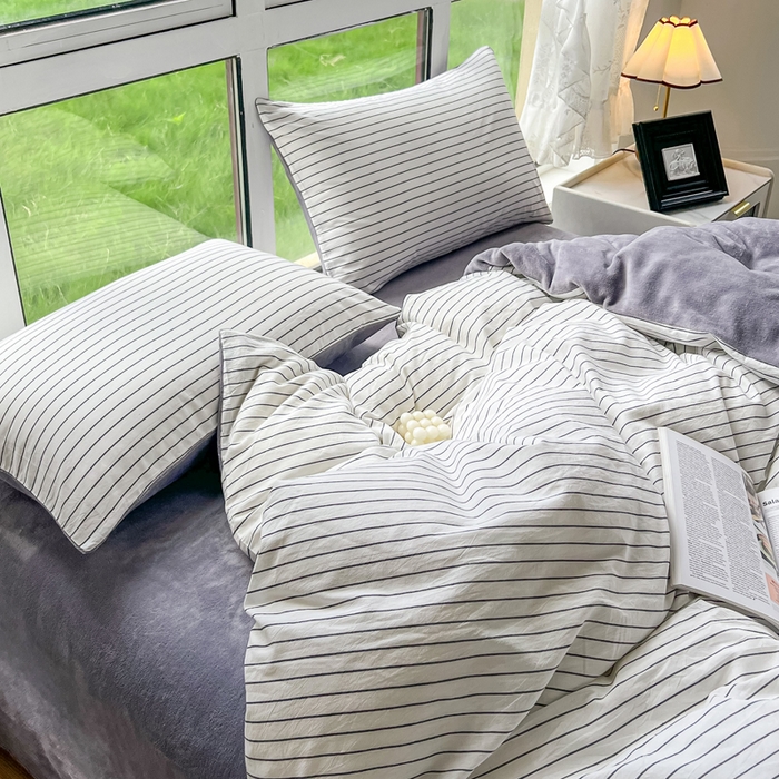 91家纺网 家纺一手货源 找家纺 柠萌家居 2025新款无印良品风双拼全棉色织水洗棉加牛奶绒单品被套简约风全棉拼牛奶绒单被套 棉+绒-白细条