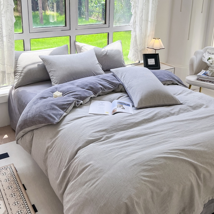 91家纺网 家纺一手货源 找家纺 柠萌家居 2025新款无印良品风双拼全棉色织水洗棉加牛奶绒单品被套简约风全棉拼牛奶绒单被套 棉+绒-灰极细条