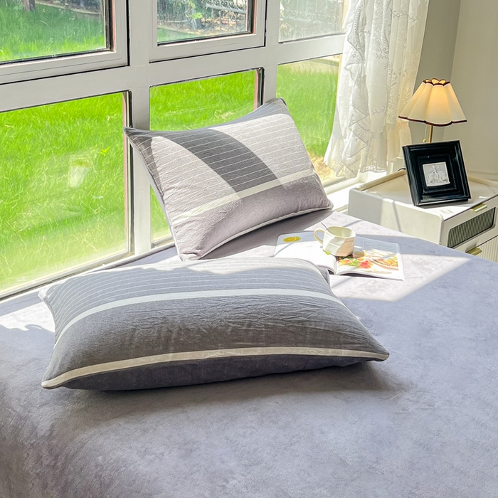 91家纺网 家纺一手货源 找家纺 柠萌家居 2025新款无印良品风双拼全棉色织水洗棉加牛奶绒单品被套简约风全棉拼牛奶绒单被套 棉+绒-宽双线冷灰