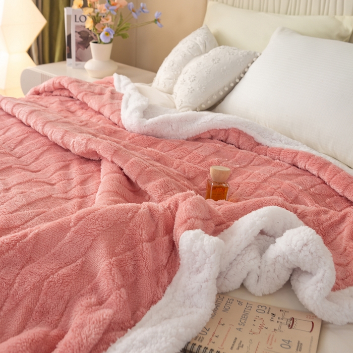 91家纺网 家纺一手货源 找家纺 佳居缘 【双面绒-交叉纹】 2025加厚保暖羊羔绒毛毯双层塔芙绒毯子跨境专供外贸出口定制 交叉纹-粉