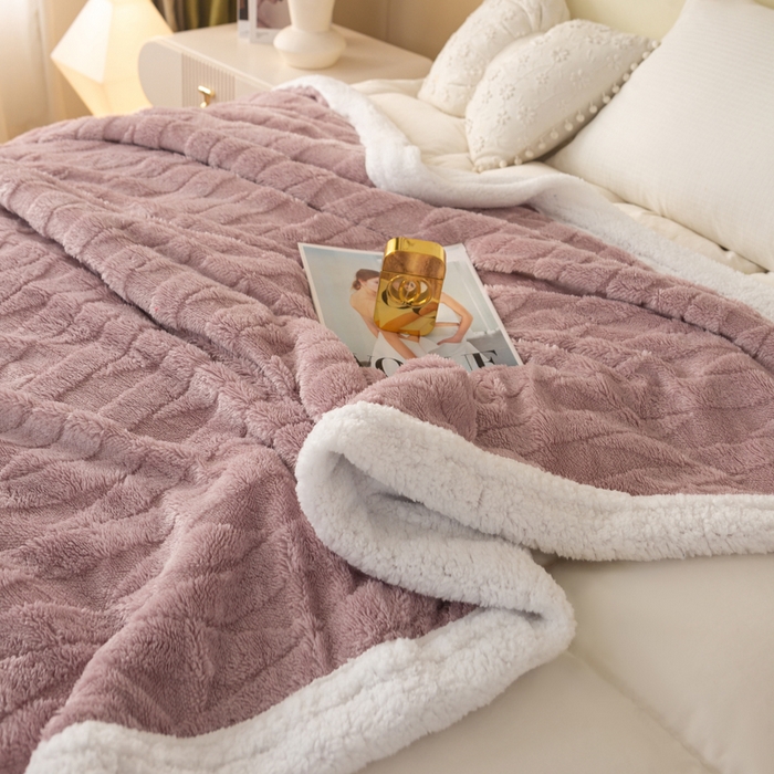 91家纺网 家纺一手货源 找家纺 佳居缘 【双面绒-交叉纹】 2025加厚保暖羊羔绒毛毯双层塔芙绒毯子跨境专供外贸出口定制 交叉-紫