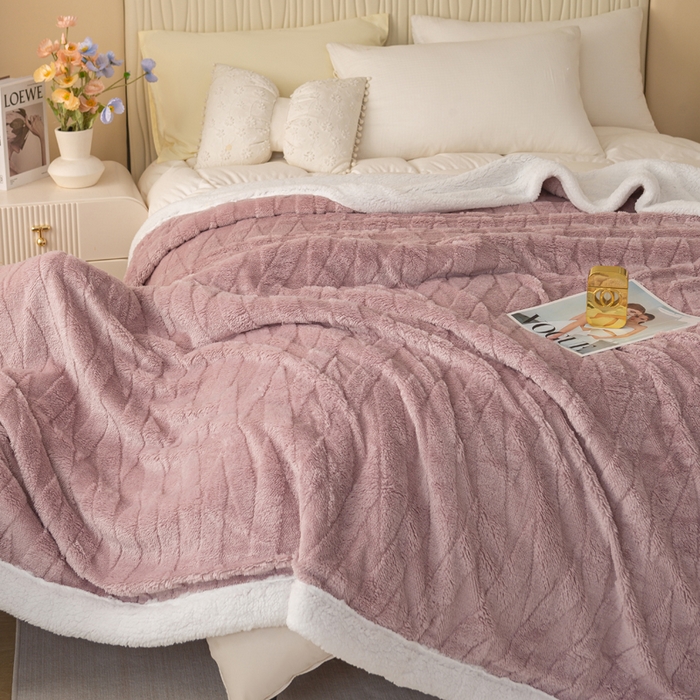 91家纺网 家纺一手货源 找家纺 佳居缘 【双面绒-交叉纹】 2025加厚保暖羊羔绒毛毯双层塔芙绒毯子跨境专供外贸出口定制 交叉-紫