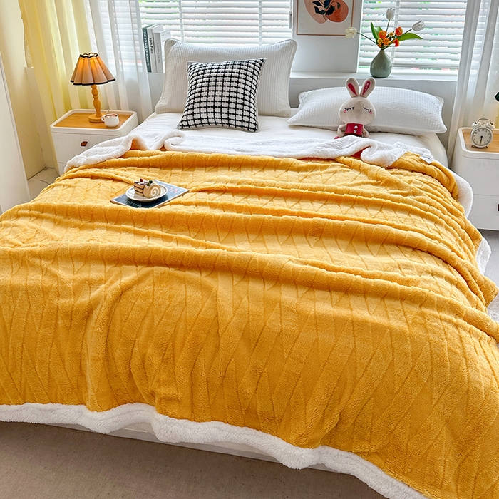 91家纺网 家纺一手货源 找家纺 佳居缘 【双面绒-交叉纹】 2025加厚保暖羊羔绒毛毯双层塔芙绒毯子跨境专供外贸出口定制 交叉纹-杏黄