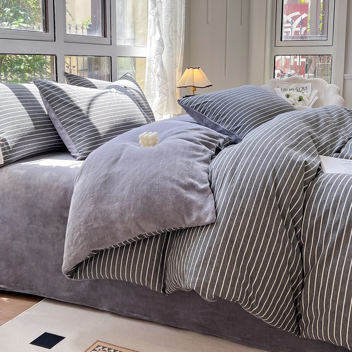 91家纺网 家纺一手货源 找家纺 柠萌家居 2025新款无印良品风双拼全棉色织水洗棉加牛奶绒单品被套简约风全棉拼牛奶绒单被套 棉+绒-中条纹深灰