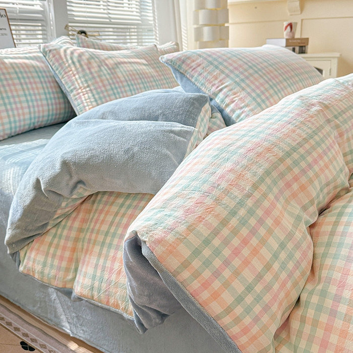 91家纺网 家纺一手货源 找家纺 柠萌家居 2025新款无印良品风双拼全棉色织水洗棉加牛奶绒单品被套简约风全棉拼牛奶绒单被套 棉+绒冰激凌格