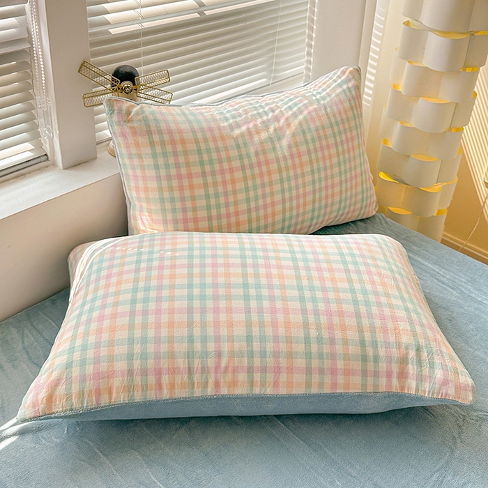 91家纺网 家纺一手货源 找家纺 柠萌家居 2025新款无印良品风双拼全棉色织水洗棉加牛奶绒单品被套简约风全棉拼牛奶绒单被套 棉+绒冰激凌格