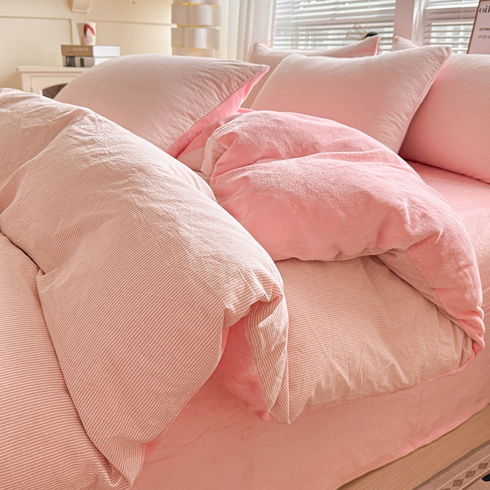 91家纺网 家纺一手货源 找家纺 柠萌家居 2025新款无印良品风双拼全棉色织水洗棉加牛奶绒单品被套简约风全棉拼牛奶绒单被套 棉+绒粉密条