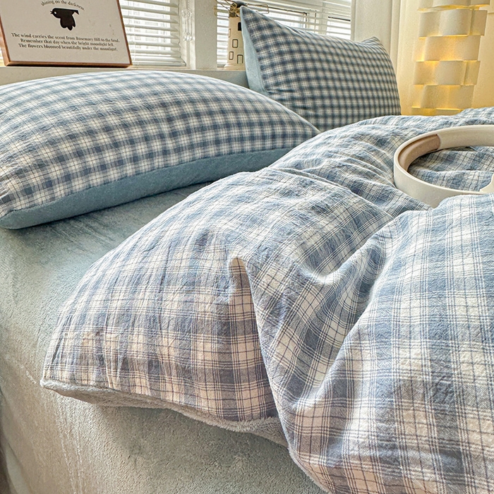 91家纺网 家纺一手货源 找家纺 柠萌家居 2025新款无印良品风双拼全棉色织水洗棉加牛奶绒单品被套简约风全棉拼牛奶绒单被套 棉+绒尚品蓝