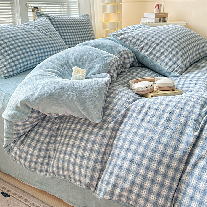 91家纺网 家纺一手货源 找家纺 柠萌家居 2025新款无印良品风双拼全棉色织水洗棉加牛奶绒单品被套简约风全棉拼牛奶绒单被套 棉+绒尚品蓝