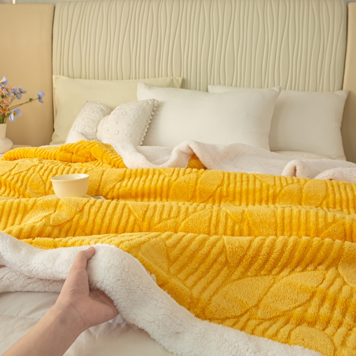 91家纺网 家纺一手货源 找家纺 佳居缘 【双面绒-叶子】 2025加厚保暖羊羔绒毛毯双层塔芙绒毯子跨境专供外贸出口定制 叶子-黄
