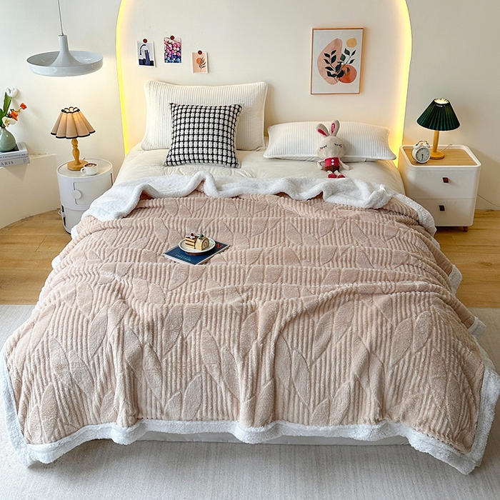 91家纺网 家纺一手货源 找家纺 佳居缘 【双面绒-叶子】 2025加厚保暖羊羔绒毛毯双层塔芙绒毯子跨境专供外贸出口定制 叶子-奶咖