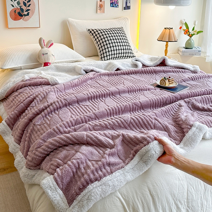 91家纺网 家纺一手货源 找家纺 佳居缘 【双面绒-叶子】 2025加厚保暖羊羔绒毛毯双层塔芙绒毯子跨境专供外贸出口定制 叶子-紫色