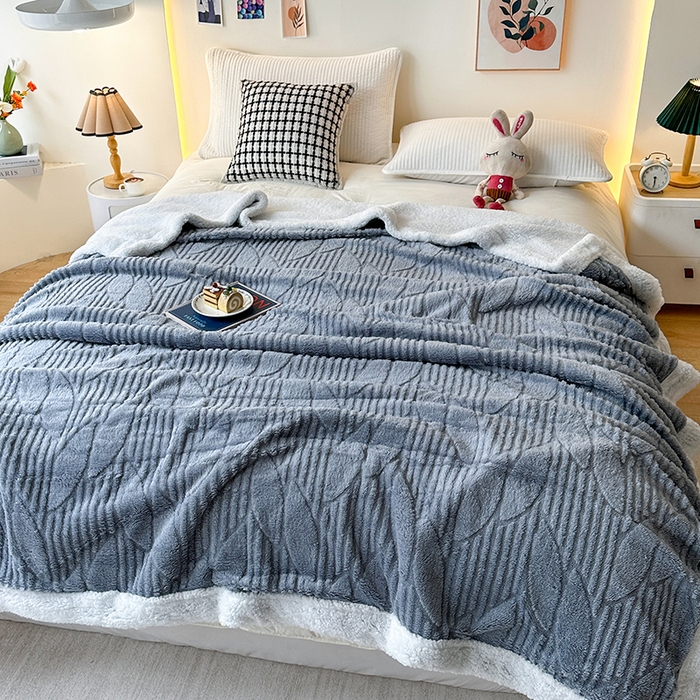 91家纺网 家纺一手货源 找家纺 佳居缘 【双面绒-叶子】 2025加厚保暖羊羔绒毛毯双层塔芙绒毯子跨境专供外贸出口定制 叶子-灰蓝