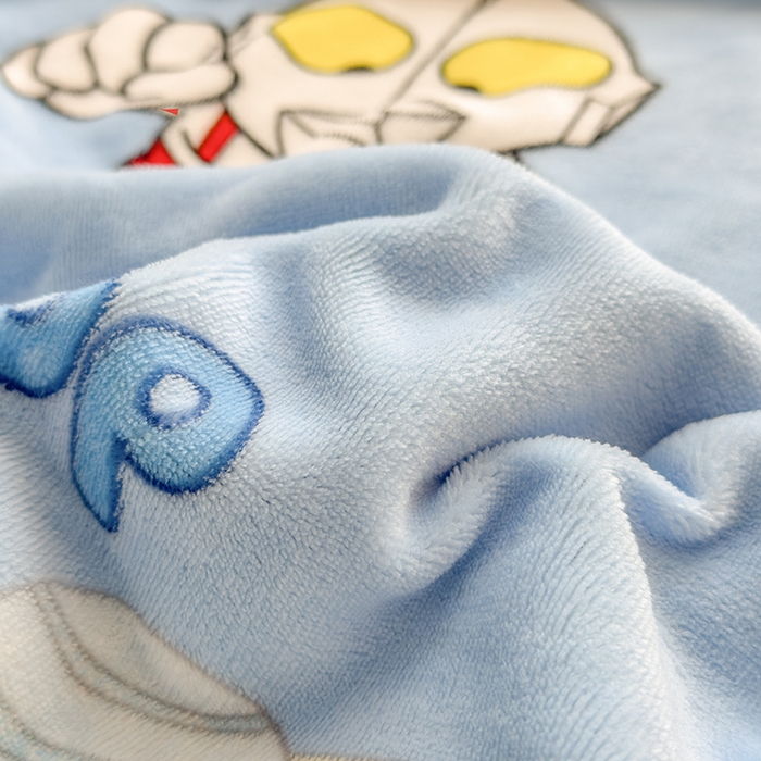 91家纺网 家纺一手货源 找家纺 云恋家纺 2025新款儿童卡通加厚牛奶绒北极绒双层绒毛毯 超人奥特曼