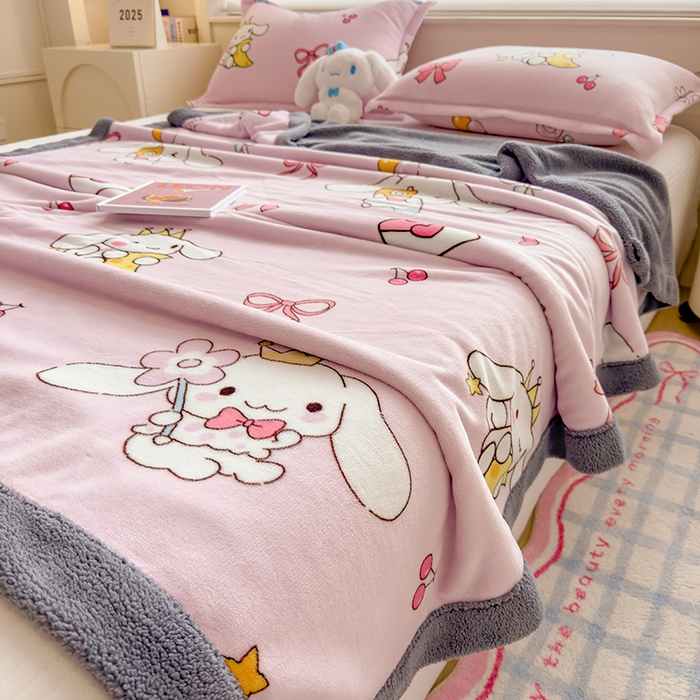 91家纺网 家纺一手货源 找家纺 云恋家纺 2025新款儿童卡通加厚牛奶绒北极绒双层绒毛毯 美美大耳朵玉桂狗