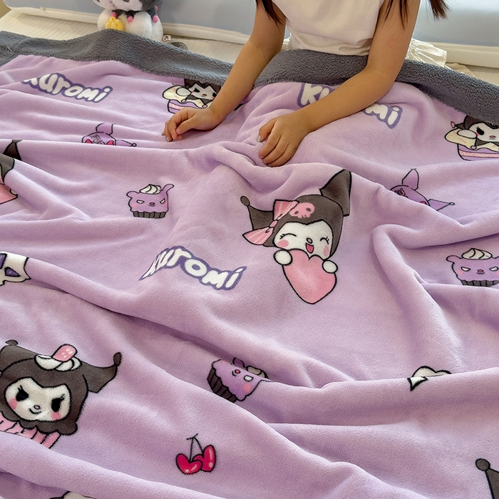 91家纺网 家纺一手货源 找家纺 云恋家纺 2025新款儿童卡通加厚牛奶绒北极绒双层绒毛毯 紫色库洛米