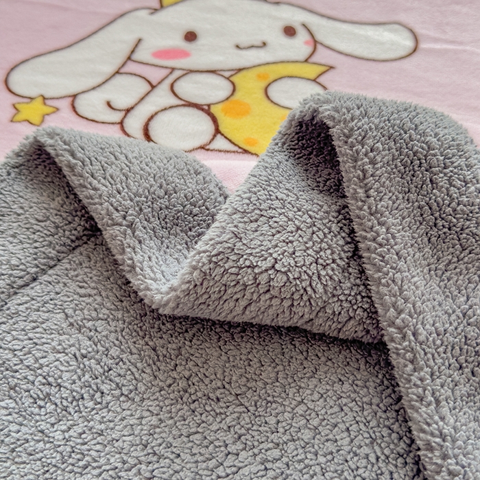 91家纺网 家纺一手货源 找家纺 云恋家纺 2025新款儿童卡通加厚牛奶绒北极绒双层绒毛毯 美美大耳朵玉桂狗