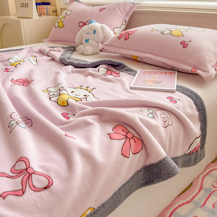 91家纺网 家纺一手货源 找家纺 云恋家纺 2025新款儿童卡通加厚牛奶绒北极绒双层绒毛毯 美美大耳朵玉桂狗