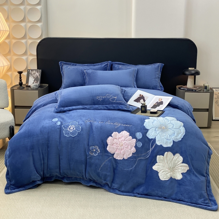 91家纺网 家纺一手货源 找家纺 （总）佳居缘 2025新款牛奶绒贴布绣四件套-黛西