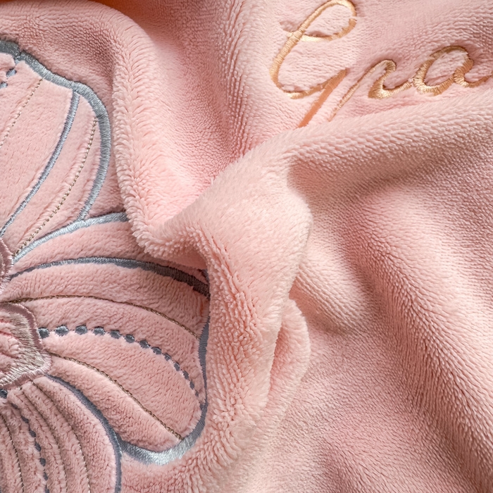 91家纺网 家纺一手货源 找家纺 佳居缘 2025新款牛奶绒贴布绣四件套-黛西 黛西-少女粉