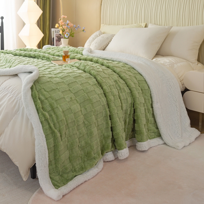 91家纺网 家纺一手货源 找家纺 佳居缘 【双面绒-方格】 2025加厚保暖羊羔绒毛毯双层塔芙绒毯子跨境专供外贸出口定制 方格-绿