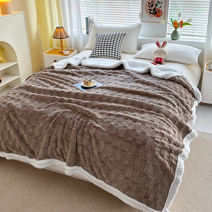 91家纺网 家纺一手货源 找家纺 佳居缘 【双面绒-方格】 2025加厚保暖羊羔绒毛毯双层塔芙绒毯子跨境专供外贸出口定制 方格-棕色