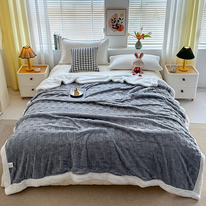 91家纺网 家纺一手货源 找家纺 佳居缘 【双面绒-方格】 2025加厚保暖羊羔绒毛毯双层塔芙绒毯子跨境专供外贸出口定制 方格-灰蓝