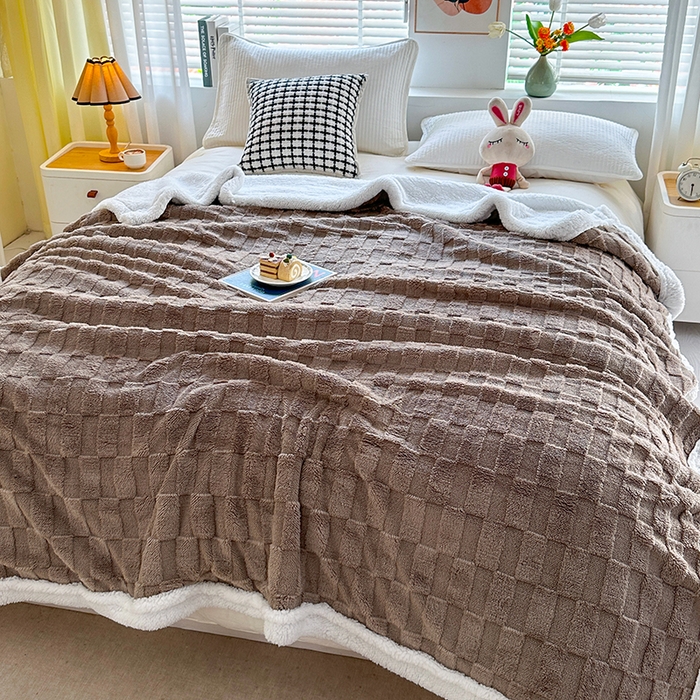 91家纺网 家纺一手货源 找家纺 佳居缘 【双面绒-方格】 2025加厚保暖羊羔绒毛毯双层塔芙绒毯子跨境专供外贸出口定制 方格-棕色