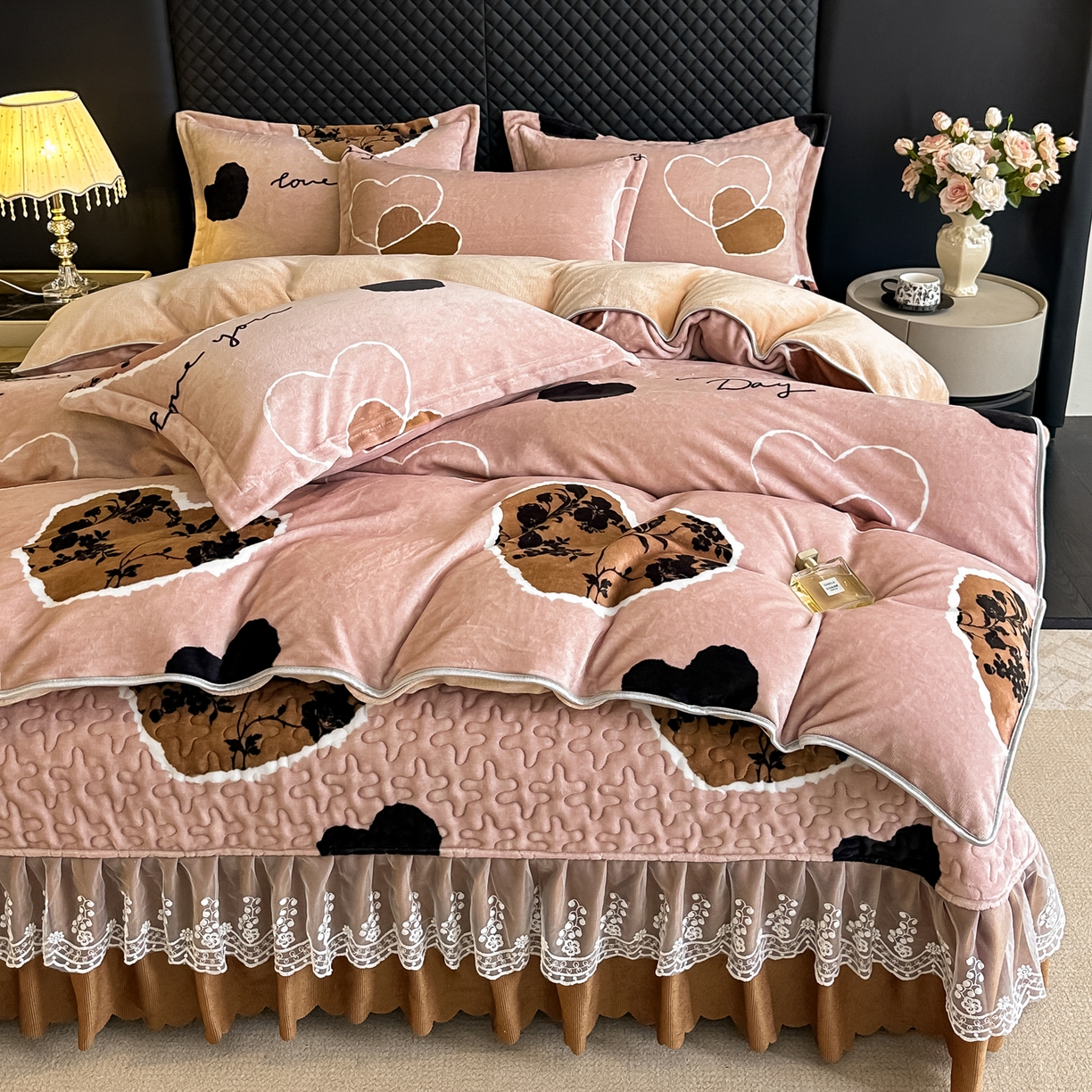 91家纺网 家纺一手货源 找家纺 栩裕纺织 2025新款加厚牛奶绒床盖四件套 爱慕