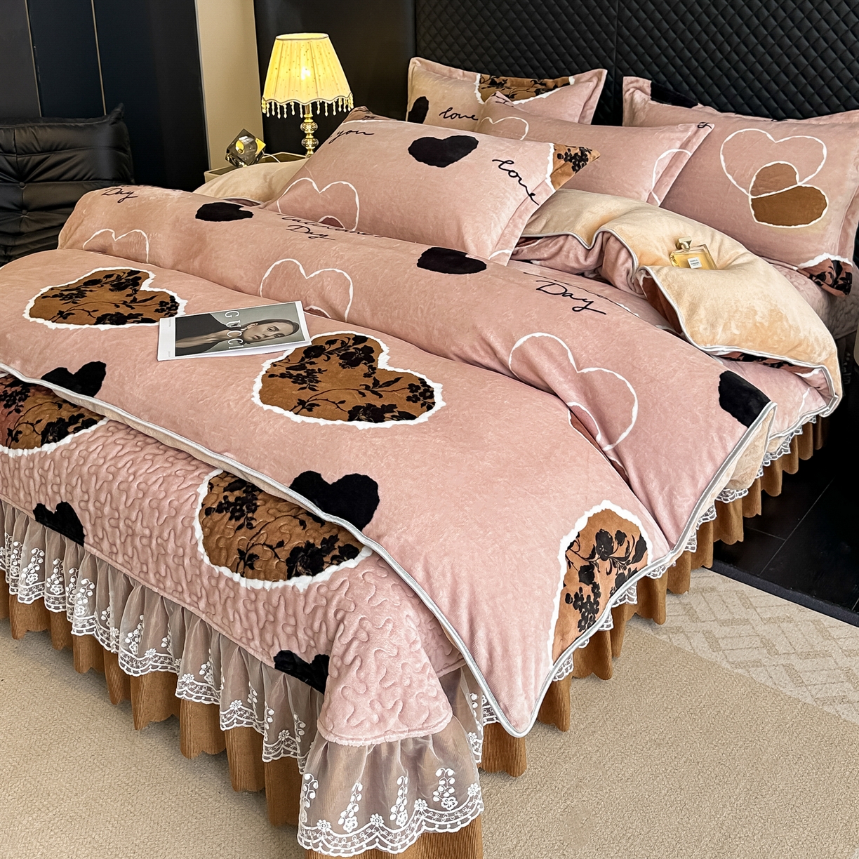 91家纺网 家纺一手货源 找家纺 栩裕纺织 2025新款加厚牛奶绒床盖四件套 爱慕