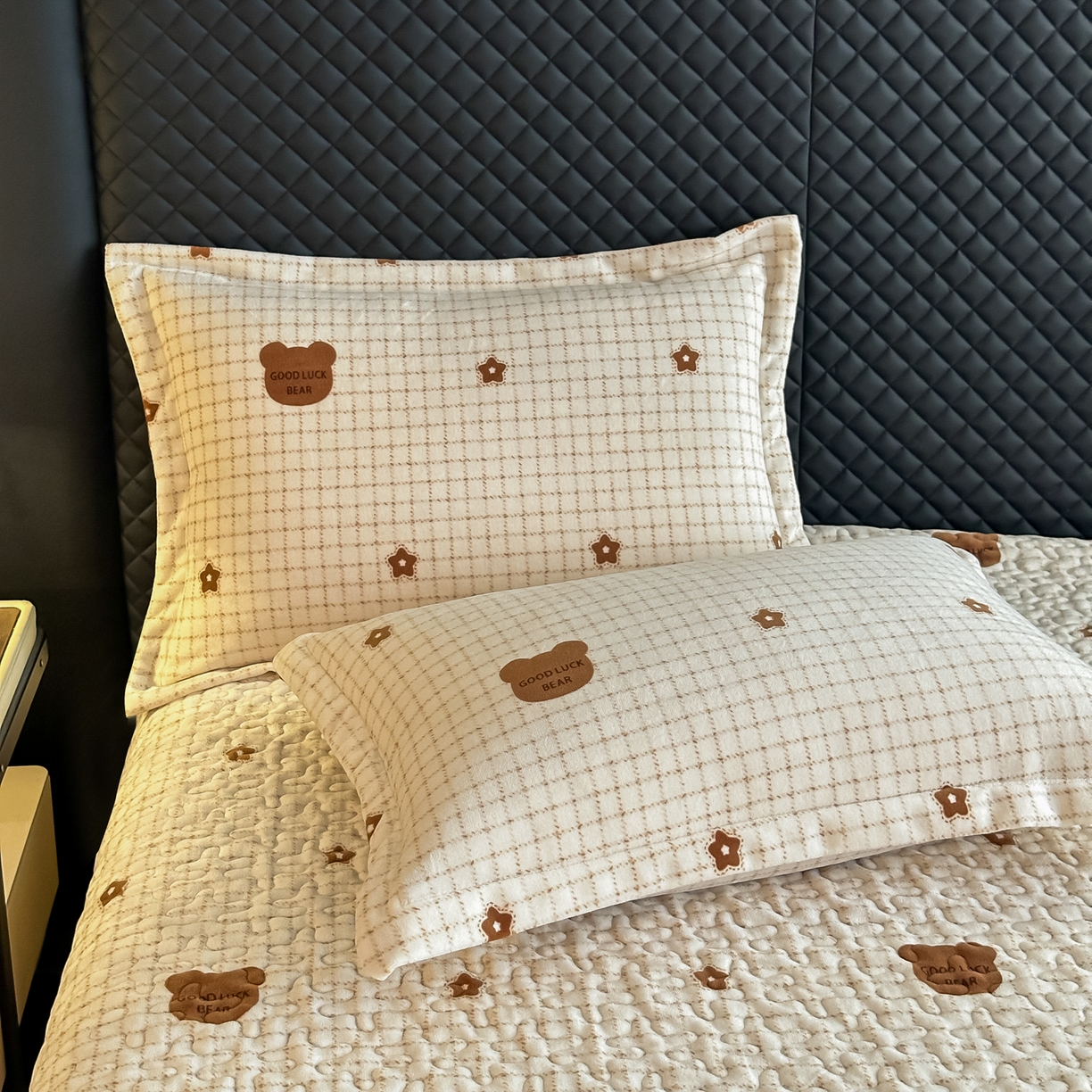 91家纺网 家纺一手货源 找家纺 栩裕纺织 2025新款加厚牛奶绒床盖四件套 米格