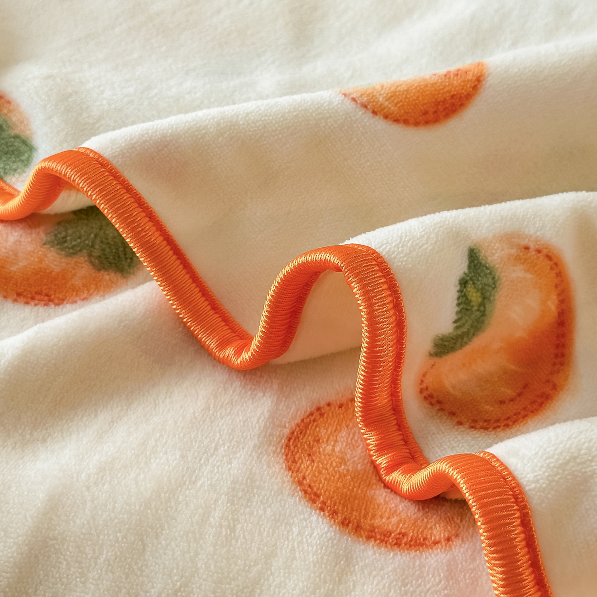 91家纺网 家纺一手货源 找家纺 栩裕纺织 2025新款加厚牛奶绒床盖四件套 柿柿如意