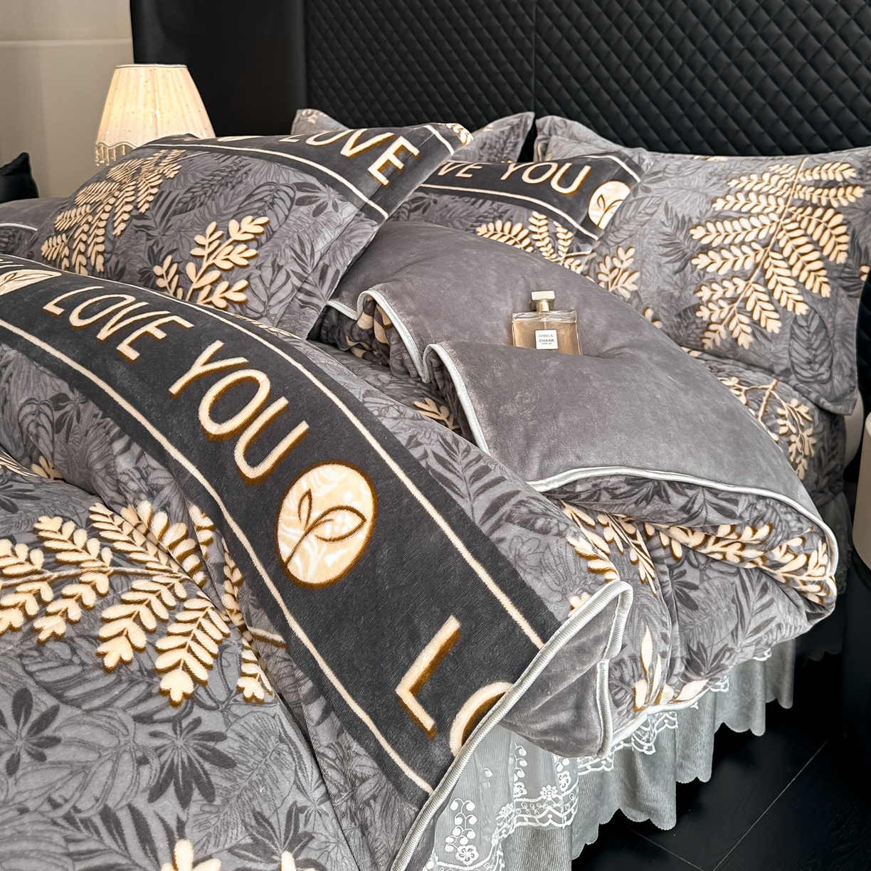 91家纺网 家纺一手货源 找家纺 栩裕纺织 2025新款加厚牛奶绒床盖四件套 之秋