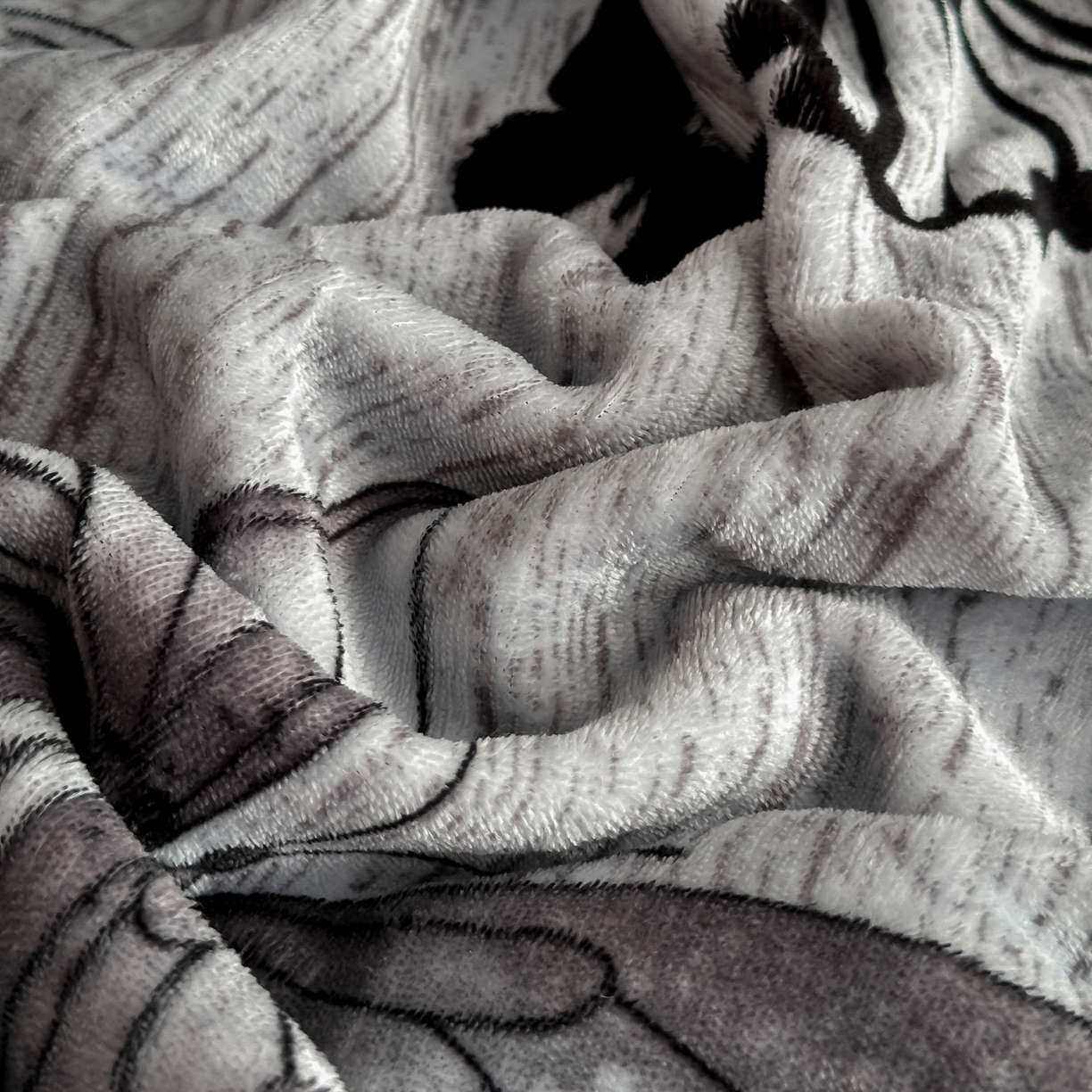 91家纺网 家纺一手货源 找家纺 凤杰家纺 2025新款加厚牛奶绒床盖四件套 蝶舞飞影