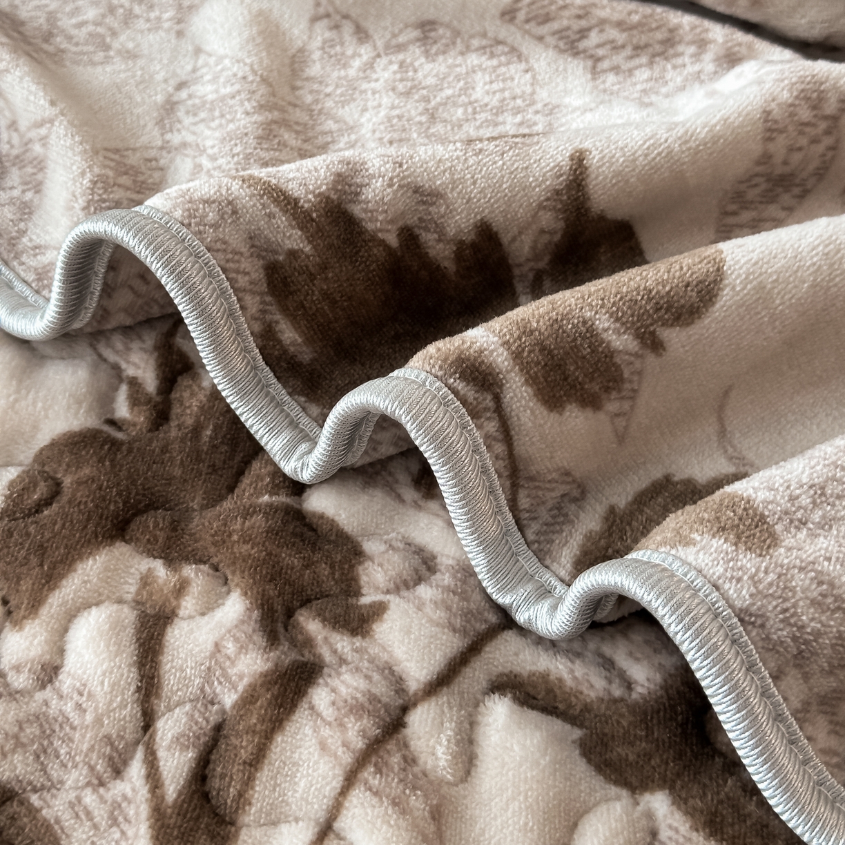 91家纺网 家纺一手货源 找家纺 凤杰家纺 2025新款加厚牛奶绒床盖四件套 赛琳娜